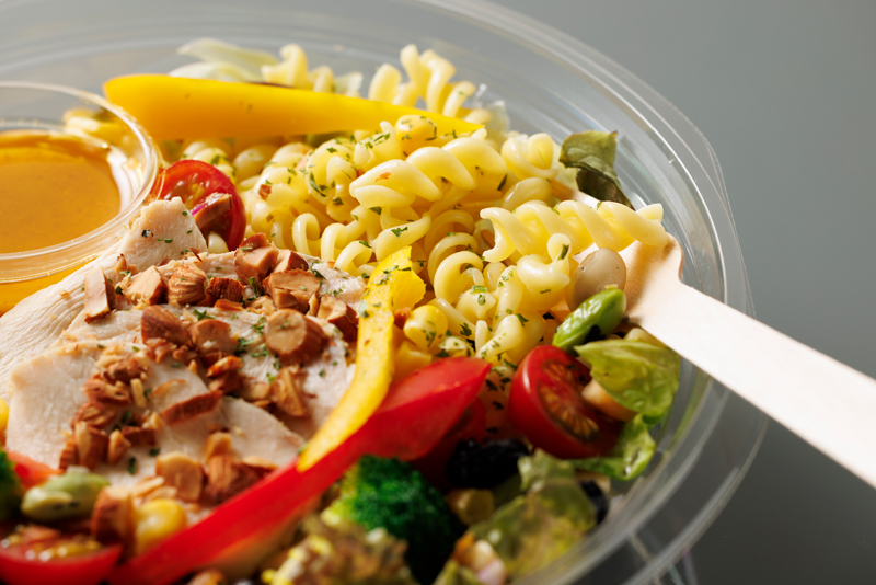 “鶏ハムのショートパスタサラダ”